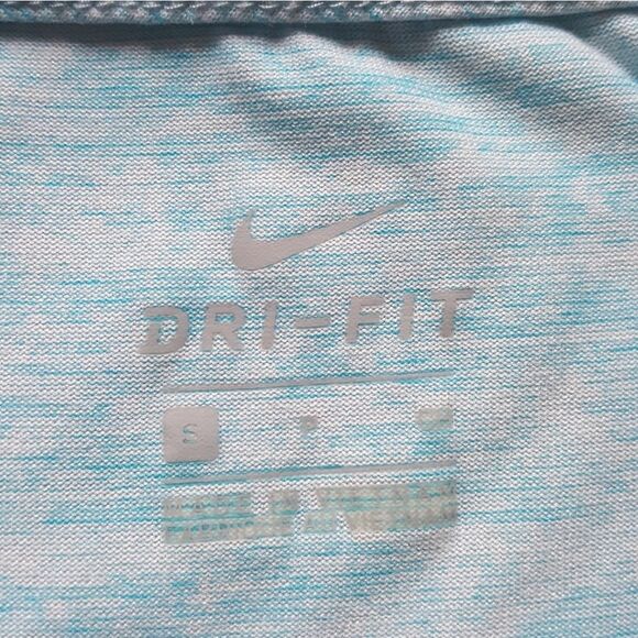 Nike Dri Fit Light Blue Top Size Small - Picture 2 of 3